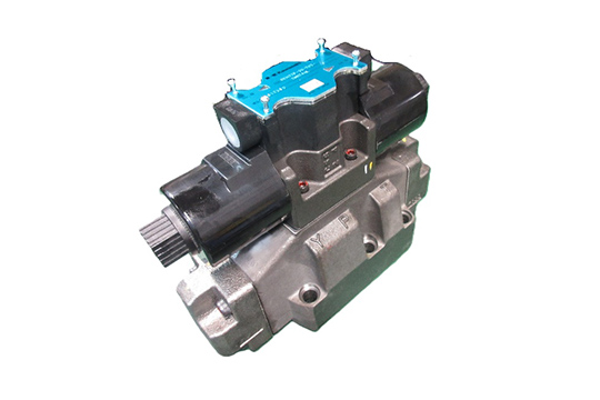 電磁パイロット切換弁の写真